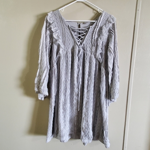 POL Run Down grey mini dress. Boho. Sz med. Lace vneck - Picture 3 of 14